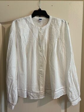 Old Navy White Swiss Dot Pintuck Button-Up Top